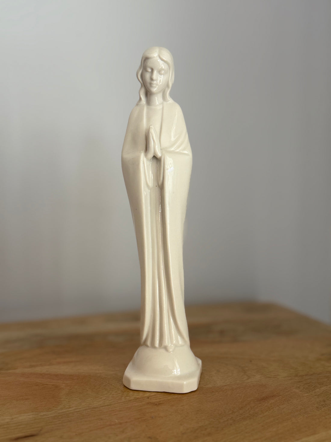 Praying Blessed Virgin Mary Statue