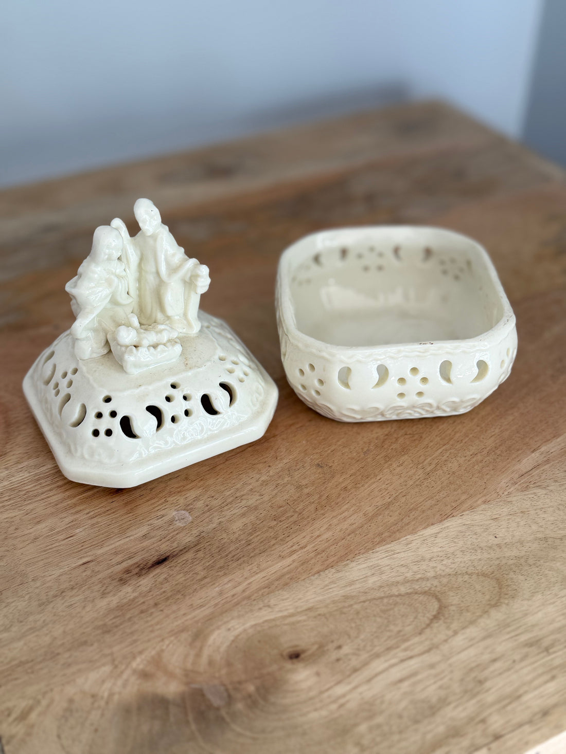 Nativity Trinket Keepsake